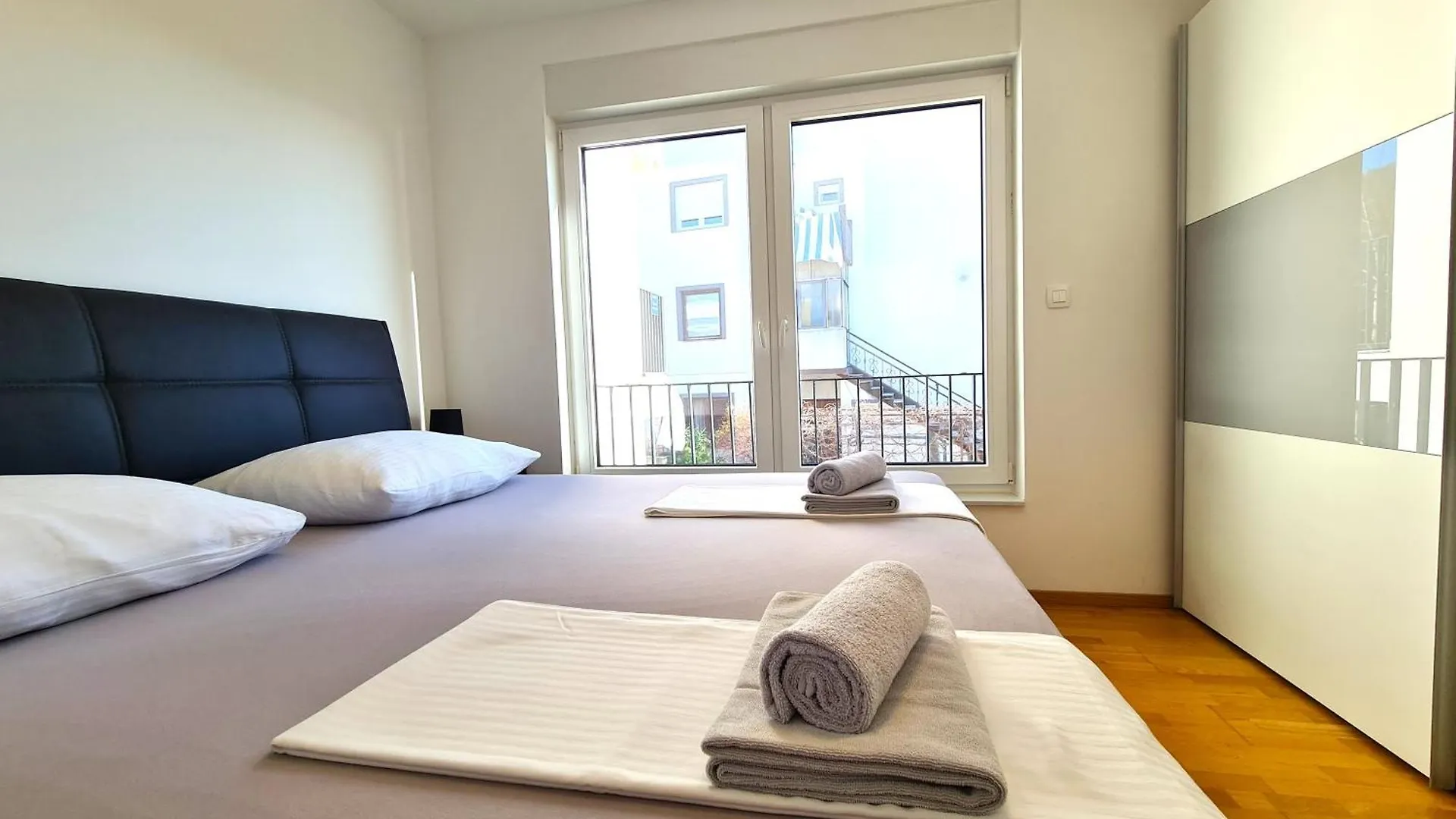 Mistral A Apartments Dramalj Croatia