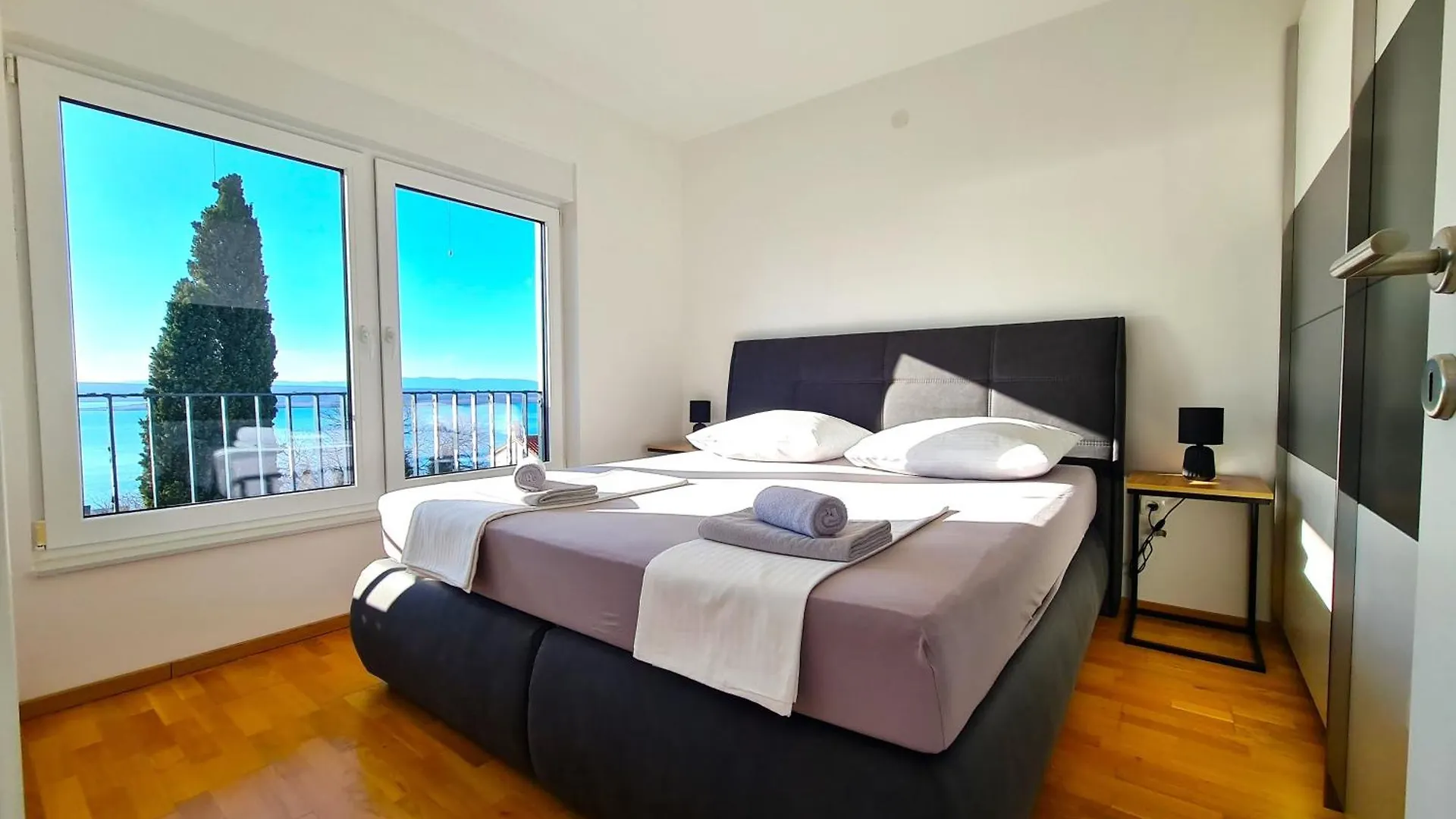 Mistral A Apartments Dramalj 0*,  Croatia