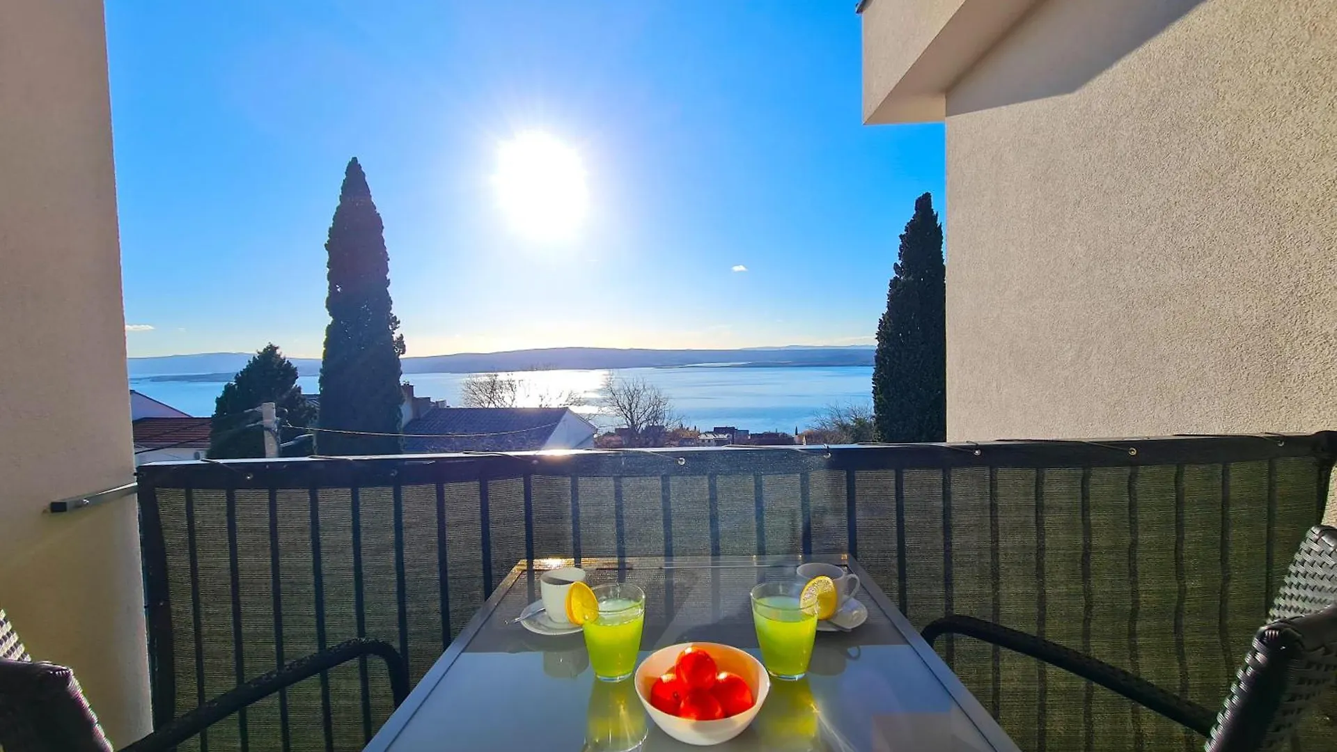 Mistral A Apartments Dramalj