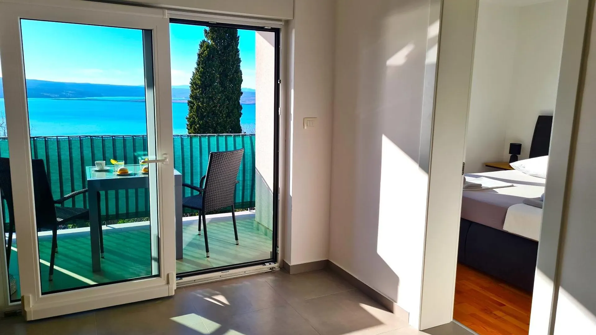 Mistral A Apartments Dramalj
