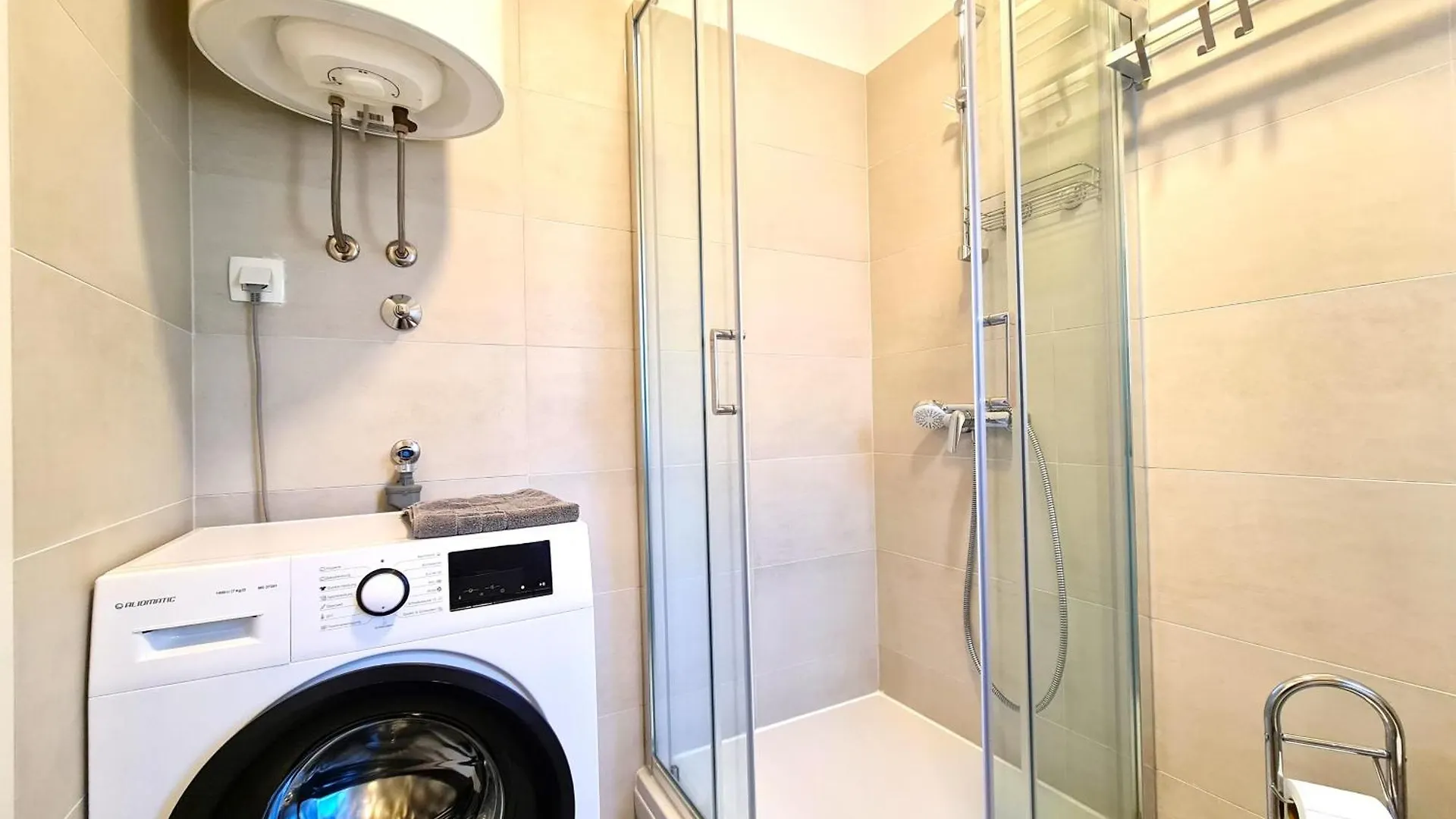Mistral A Apartments Dramalj