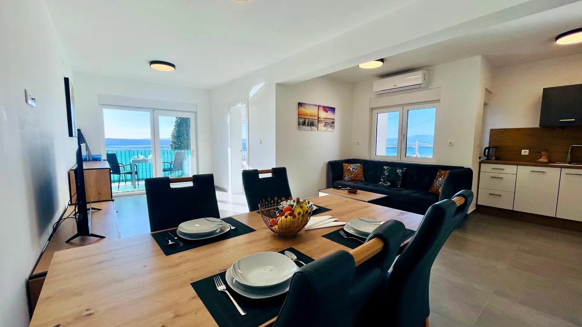 Mistral A Apartments Dramalj
